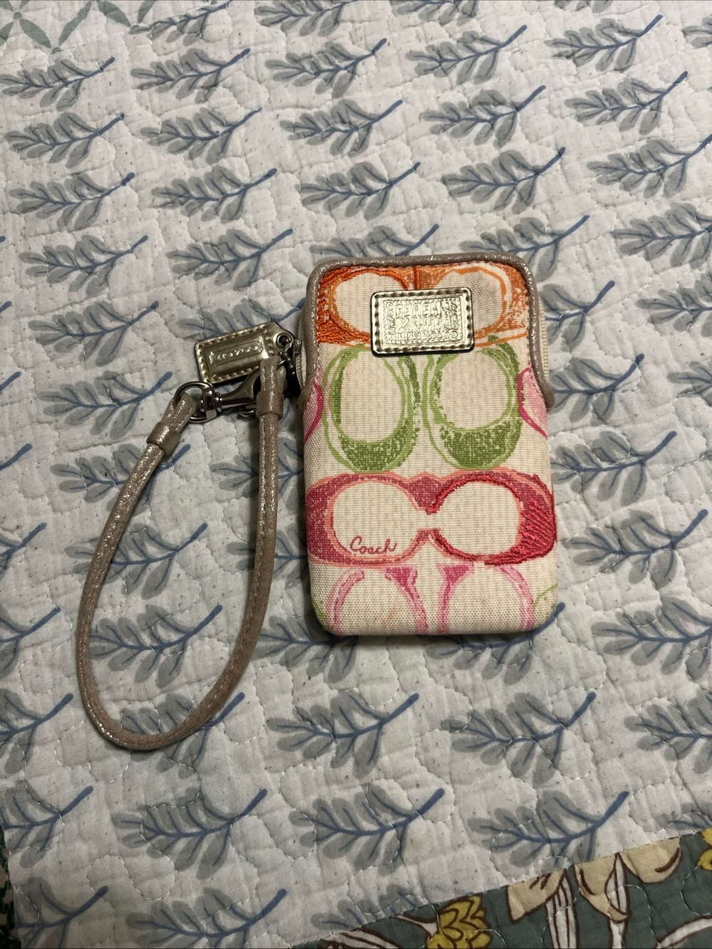 Vintage Y2K Coach Poppy
Signature C Canvas Wristlet
Wallet Phone Pouch Case
Read